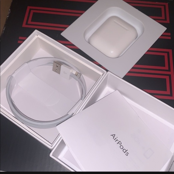 Apple AirPods